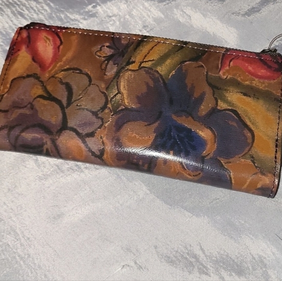 Patricia Nash Nazari bi fold BNWT - Picture 3 of 5